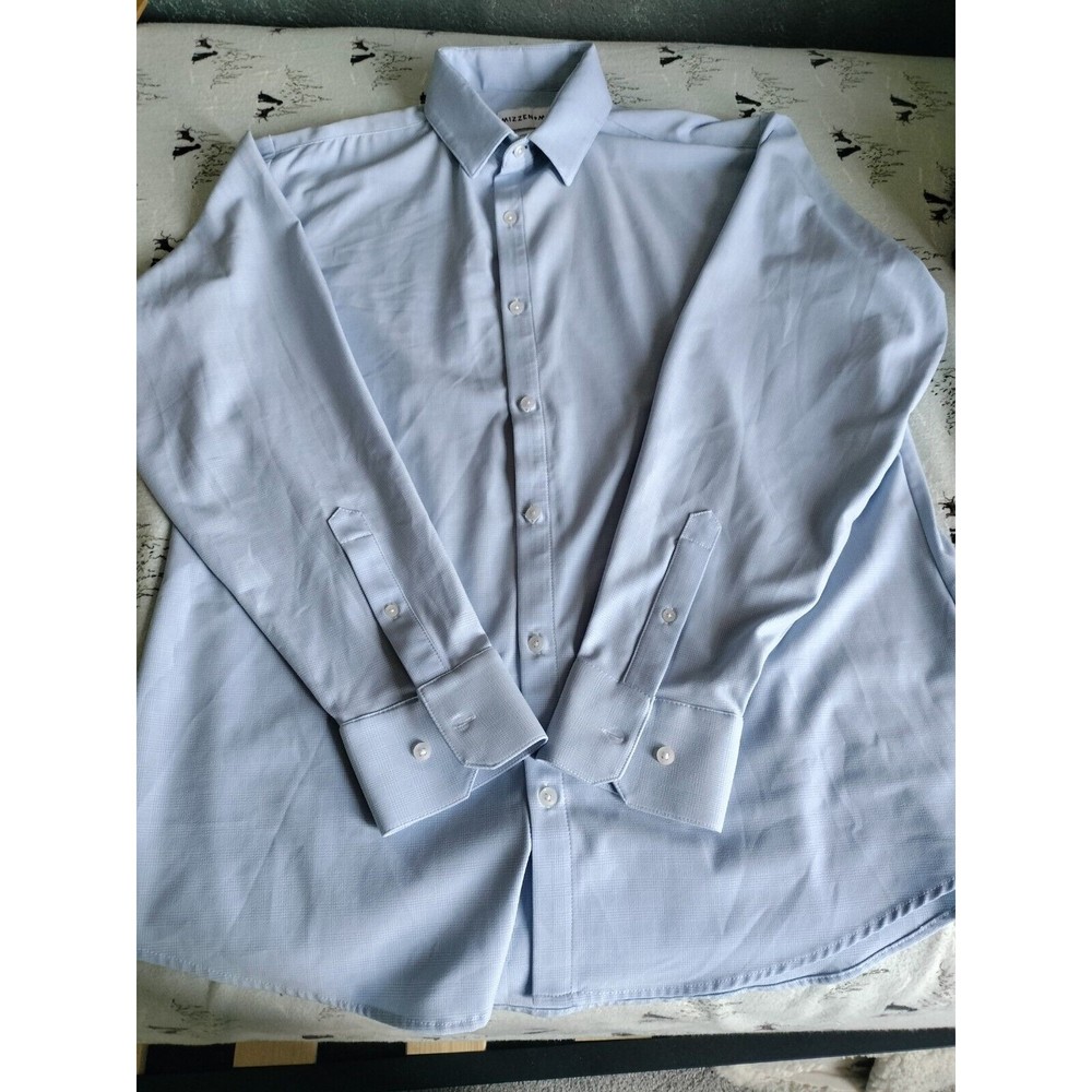 Mizzen+Main Light Blue Casual Button Down Shirt